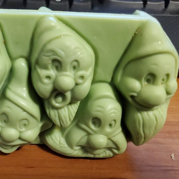 NEW Vintage 70s Disney Ben Rickert Seven Dwarfs Sculptured Soaps - Picture 3 of 14